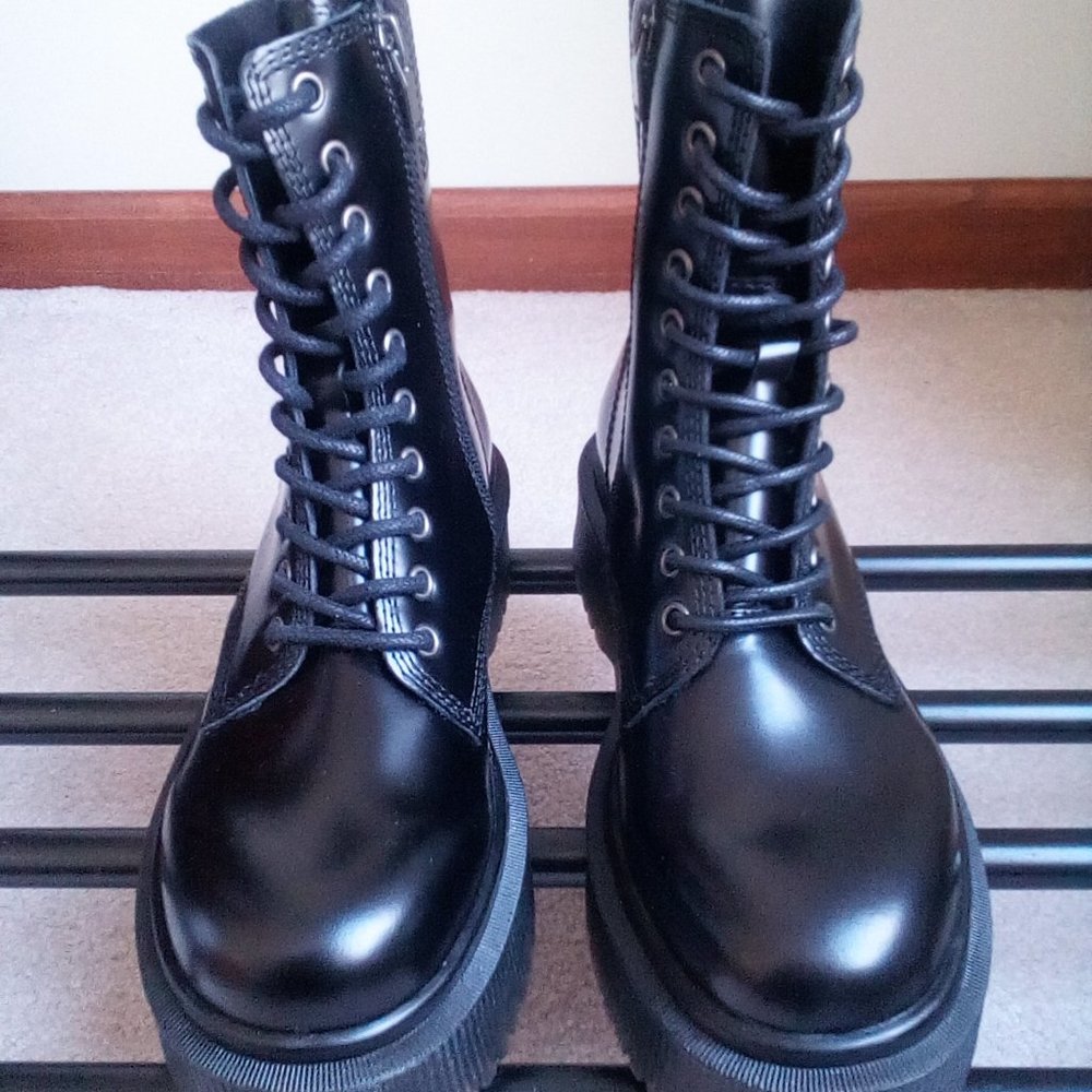 JEFFREY Campbell Women Platform Combat Boots - NEW